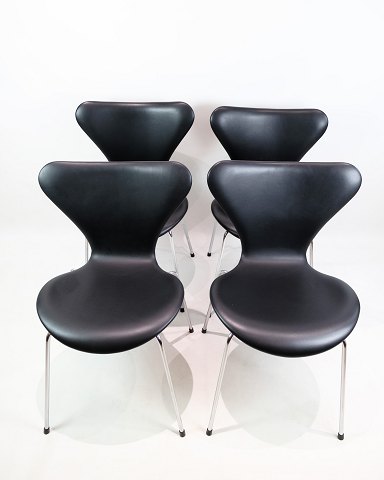 Sæt Af 4 Syverstole - Sjælden - Model 3107 - Polstreret I Sort Læder - Arne 
Jacobsen - Fritz Hansen - 1980erne
Flot stand
