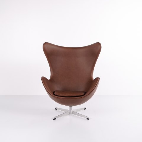 The Egg - Model 3316 - Brown Leather - Arne Jacobsen - Fritz HansenExcellent condition